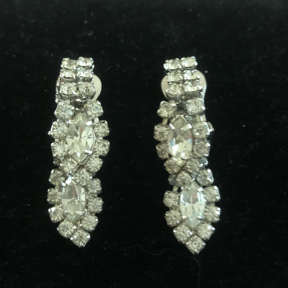 Vintage Clear Diamond Like Rhinestone Silver Clip Earrings